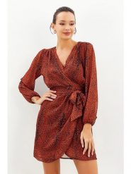 Milan Kiss Sukienka w kolorze ceglanym ze wzorem rozmiar: M. Pomarańczowe sukienki Milan Kiss, na co dzień, m, bez wzorów, bez kołnierzyka, bez ramiączek, mini, proste. Za 166.49 zł.
