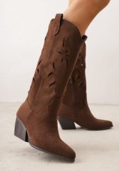 Brązowe Kozaki Kowbojki na Stożkowym Obcasie z Ażurową Cholewką Tidanna. Brązowe kozaki Born2be, na lato, z jeansu, bez obcasa, na obcasie, bez zapięcia. Za 139.99 zł.