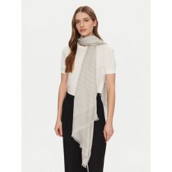 Szal Guess. Szaliki Guess, z aplikacjami. Za 259.99 zł.
