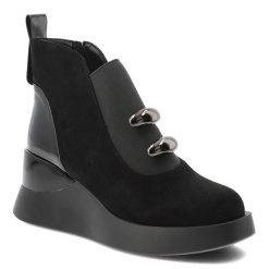 Czarne Botki S.Barski Modne Buty Damskie Na Koturnie. Czarne botki S.BARSKI, z aplikacjami, bez obcasa, na koturnie, bez zapięcia. Za 254.99 zł.