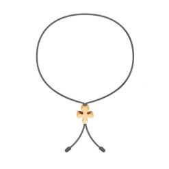 Bransoletka z Clover Lock ze złota próby 585 na cienkim ciemnoszarym sznurku. Szare bransoletki Lilou, złote. Za 879.00 zł.