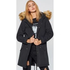 Kurtka parka - Czarny. Parki Cropp. Za 269.99 zł.