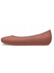 Crocs Baleriny "Brooklyn" w kolorze jasnobrązowym rozmiar: 34/35. Brązowe baleriny Crocs, bez wzorów, bez obcasa. Za 88.02 zł.