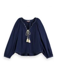 Scotch & Soda Bluzka w kolorze granatowym rozmiar: 38. Niebieskie bluzki Scotch & Soda, s, bez wzorów, z wiskozy, klasyczne, bez kołnierzyka, bez ramiączek. Za 181.33 zł.